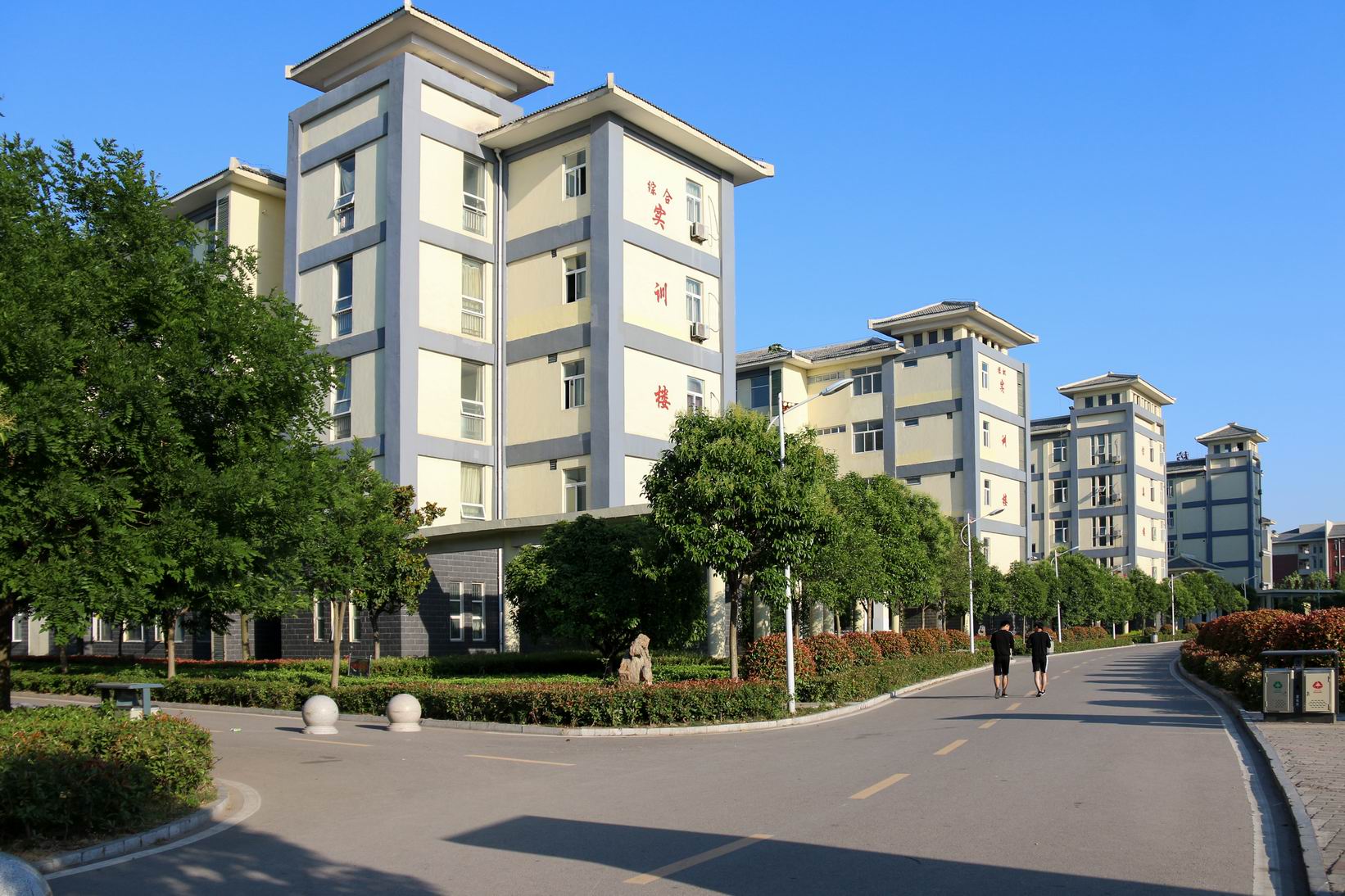亳州中药科技学校