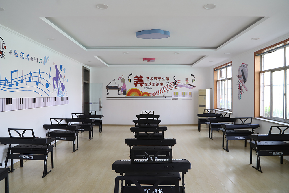 山东万通技工学校