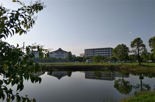 安徽合肥医药卫生学校（安徽红十字会卫生学校）
