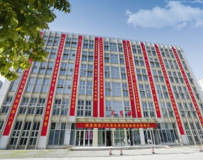 合肥高科经济技工学校校园环境