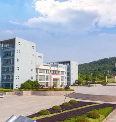 淮南联合大学校园环境