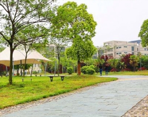 安徽工商职业学院校园环境