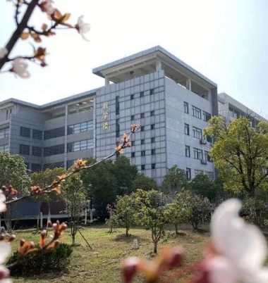 安徽汽车职业技术学院校园环境