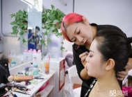 阜南县技工学校美容美发与造型（化妆）专业