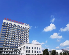 合肥市经贸旅游学校校园环境