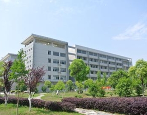 安徽汽车职业技术学院校园环境