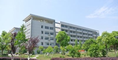 安徽汽车职业技术学院校园环境
