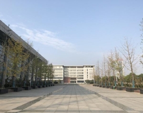安徽汽车职业技术学院校园环境
